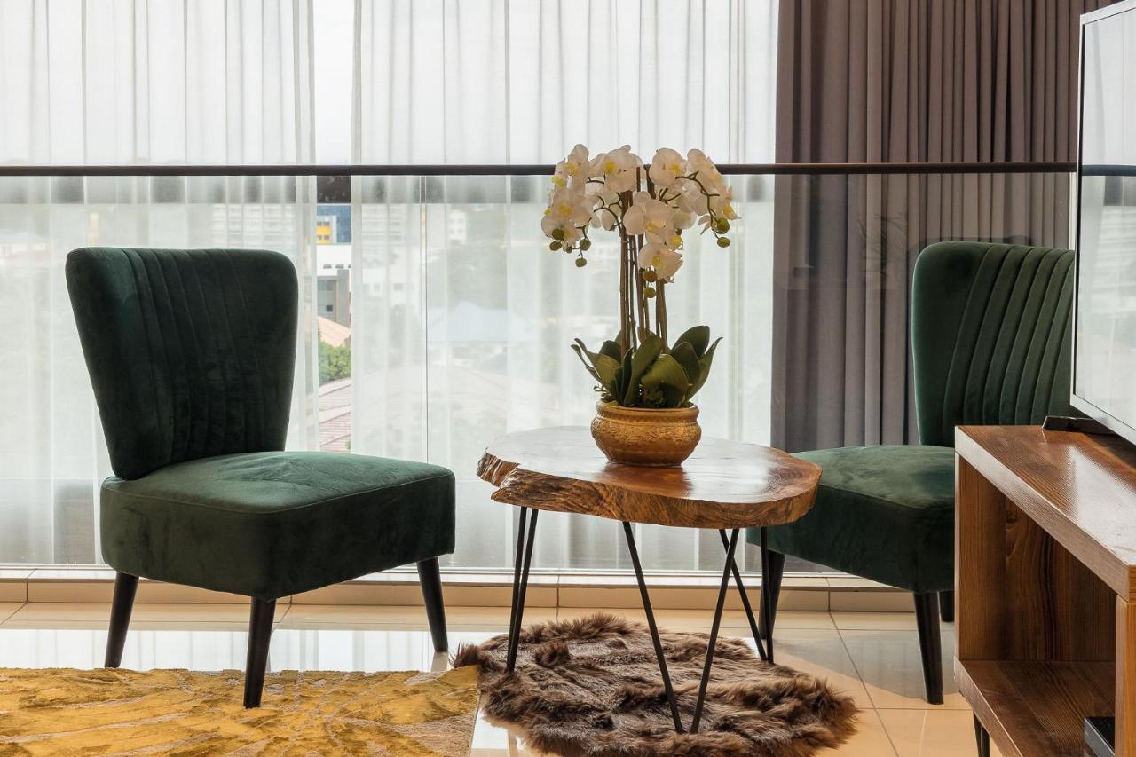 The Avery Loft At Embassy Gardens, Cantonments アクラ エクステリア 写真