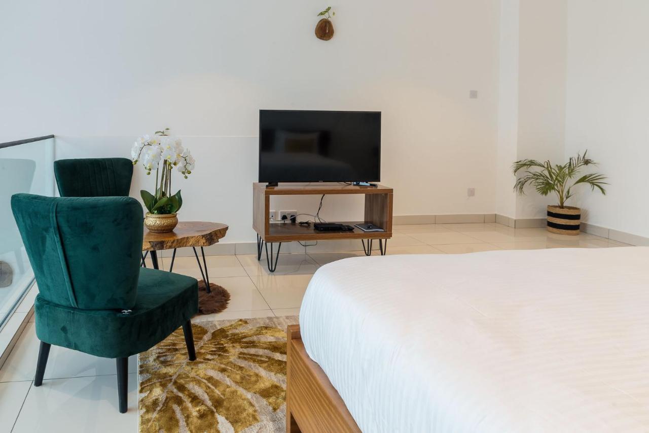The Avery Loft At Embassy Gardens, Cantonments アクラ エクステリア 写真