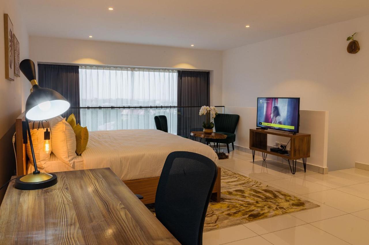 The Avery Loft At Embassy Gardens, Cantonments アクラ エクステリア 写真